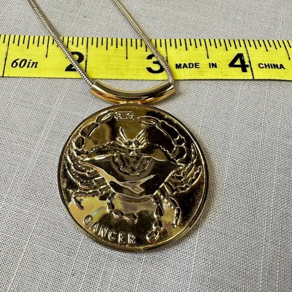 Vintage Gold Tone Crab Cancer Pendant Necklace - Picture 14 of 16